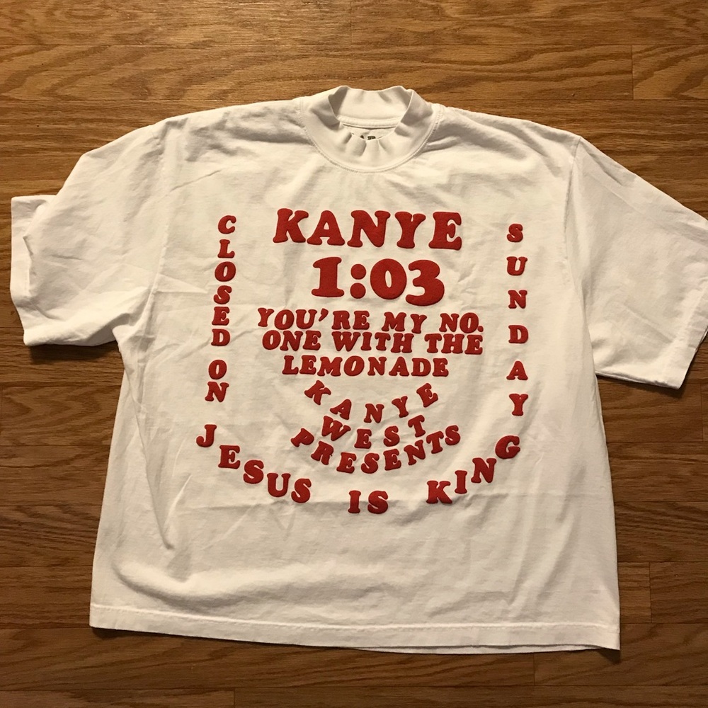 YEEZY Jesus is king tee